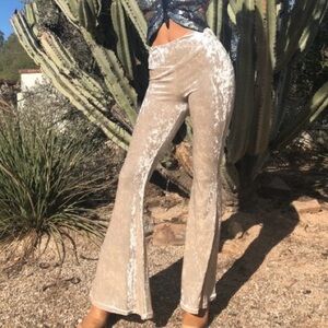 Gypsy‎ Junkies Calypso Bells Crushed Velvet Flare Pants Size M/L NWT